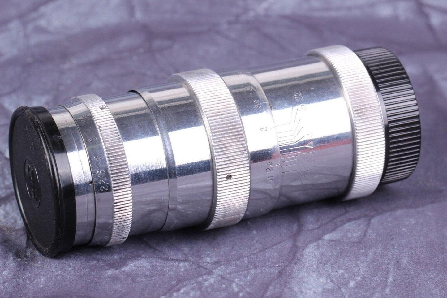 Wide Soviet lens Jupiter-11 1:4 F=135mm For Leica telephoto lens M39 Screw mount